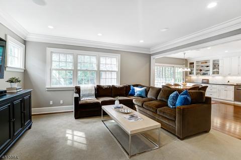 46 Elm St, Millburn, NJ 07041 photo 8