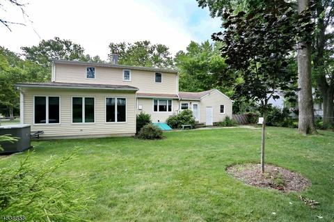 156 Spring Ln, Paramus, NJ 07652 photo 23