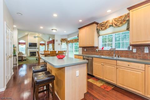 15 Saunders Ln, Hackettstown, NJ 07840 photo 8