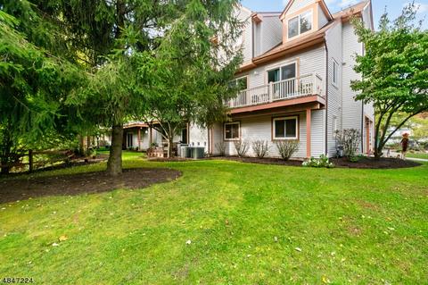 141 Woods Edge Dr, Succasunna, NJ 07876 photo 17