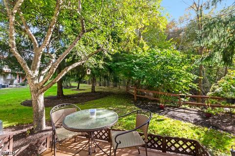 141 Woods Edge Dr, Succasunna, NJ 07876 photo 15