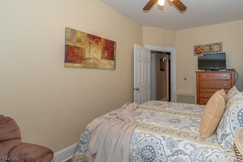 149 E 10th Ave, Roselle, NJ 07203 photo 8