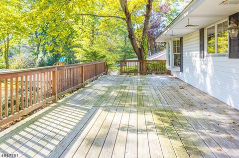 21 Summit Dr, Wayne, NJ 07470 photo 24
