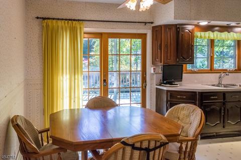 21 Summit Dr, Wayne, NJ 07470 photo 9