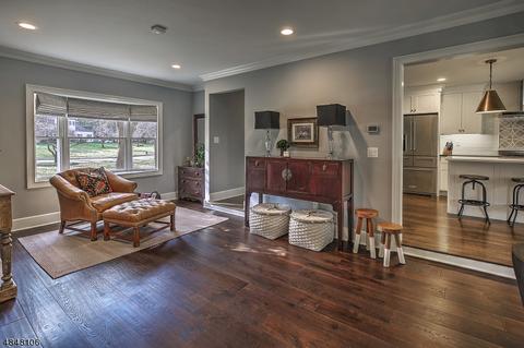 32 Maple Ave, Mendham, NJ 07945 photo 4