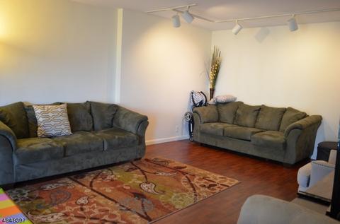 301 Beech St #8C, Hackensack, NJ 07601 photo 3