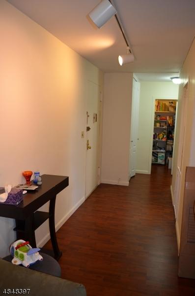 301 Beech St #8C, Hackensack, NJ 07601 photo 5