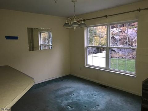 58 Carter Rd, Haskell, NJ 07420 photo 9