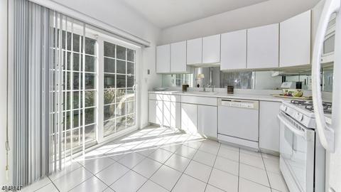 112 Cambridge Dr, Nutley, NJ 07110 photo 7