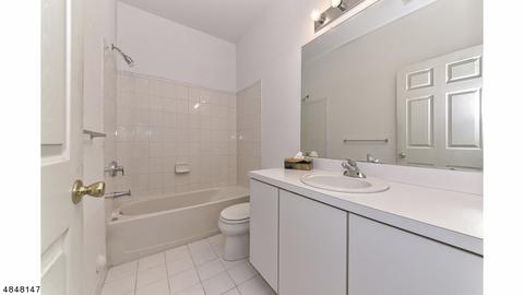 112 Cambridge Dr, Nutley, NJ 07110 photo 13