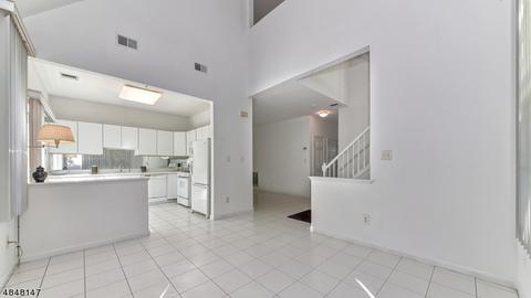 112 Cambridge Dr, Nutley, NJ 07110 photo 9