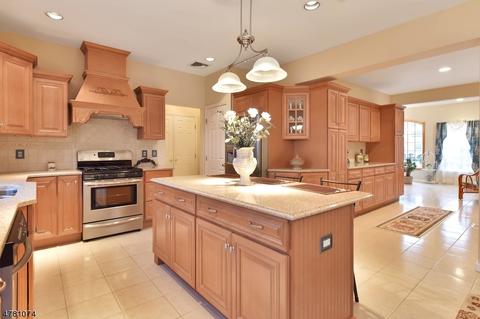 82 Patrick Ave, Emerson, NJ 07630 photo 8
