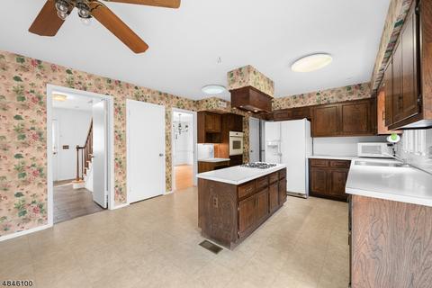 12 Dean Rd, Mendham, NJ 07945 photo 6