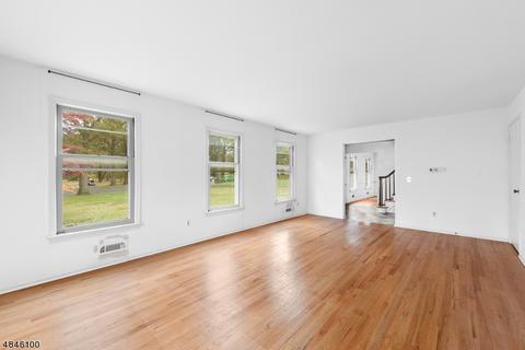12 Dean Rd, Mendham, NJ 07945 photo 3