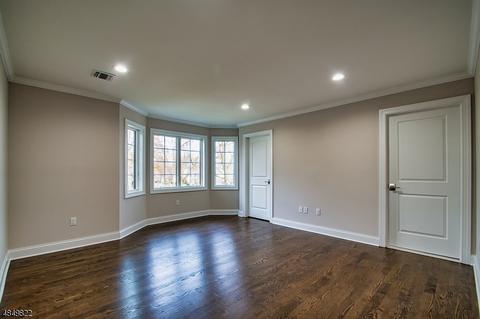 234 Hoppers Ln, Paramus, NJ 07652 photo 18