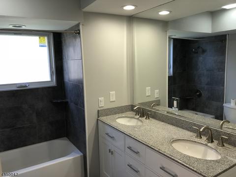 701 Loretta Ter, Plainfield, NJ 07062 photo 4