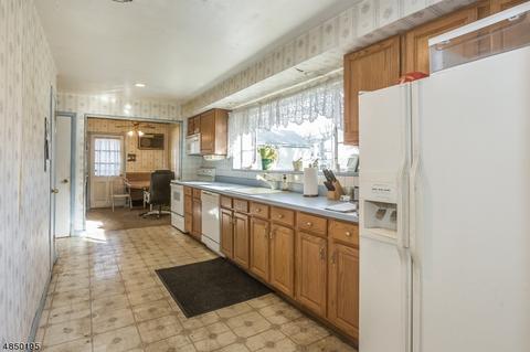 273 Newark Pompton Tpke, Wayne, NJ 07470 photo 5