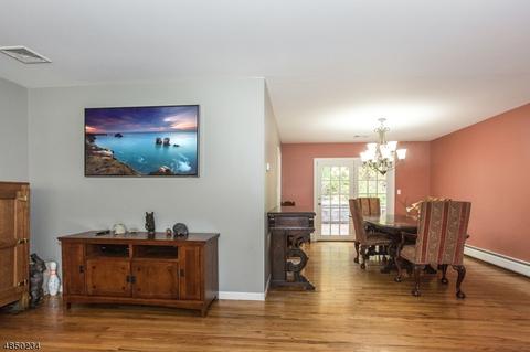 687 Indian Rd, Wayne, NJ 07470 photo 4