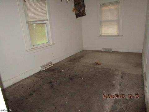 129 Terhune Dr, Wayne, NJ 07470 photo 10
