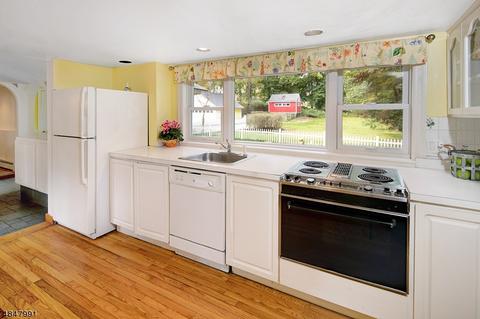 220 Talmage Rd, Mendham, NJ 07945 photo 6
