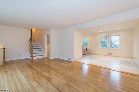 71 Hurst Ter, Wayne, NJ 07470 photo 3
