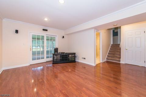 71 Hurst Ter, Wayne, NJ 07470 photo 10