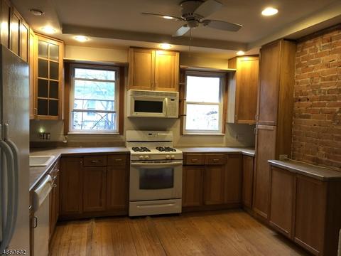 75 Valley Rd, Montclair, NJ 07042 photo 8