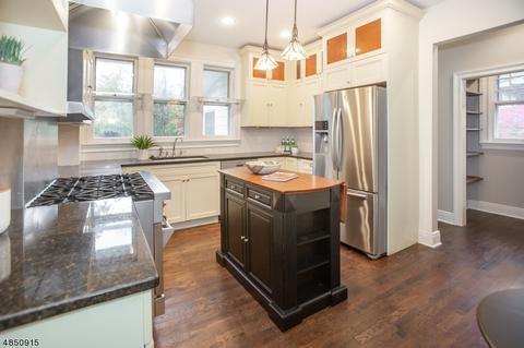 659 Berkeley Ave, Orange, NJ 07050 photo 9