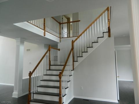29 Benjamin Dr, Washington, NJ 07882 photo 5