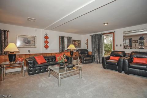 62 Schuler Ave, Waldwick, NJ 07463 photo 20