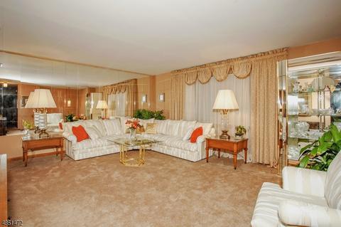 62 Schuler Ave, Waldwick, NJ 07463 photo 5