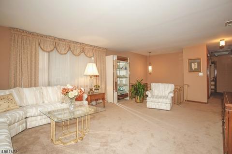 62 Schuler Ave, Waldwick, NJ 07463 photo 4