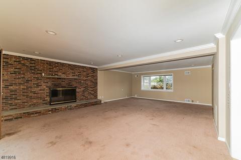 44 Golf Oval, Springfield, NJ 07081 photo 9