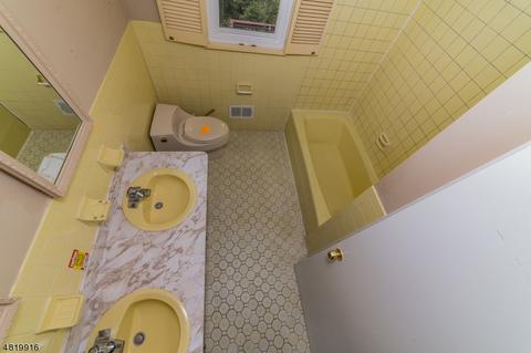 44 Golf Oval, Springfield, NJ 07081 photo 14