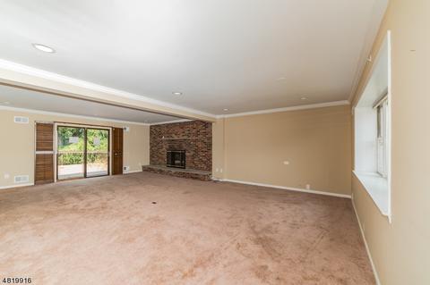44 Golf Oval, Springfield, NJ 07081 photo 2