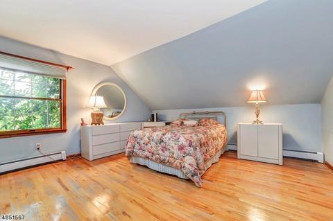 7 Bluebell Ct, Paramus, NJ 07652 photo 17