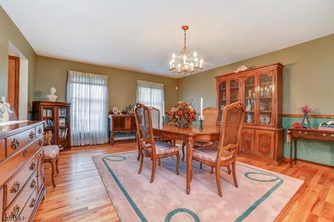7 Bluebell Ct, Paramus, NJ 07652 photo 7