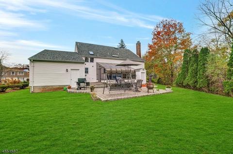 7 Bluebell Ct, Paramus, NJ 07652 photo 25