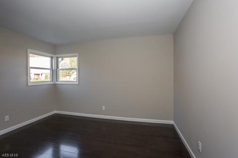 49 David Scott Dr, Wayne, NJ 07470 photo 16
