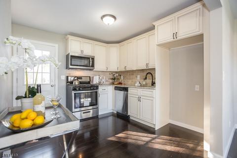 49 David Scott Dr, Wayne, NJ 07470 photo 5