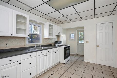 4 Stone St, North Plainfield, NJ 07060 photo 11