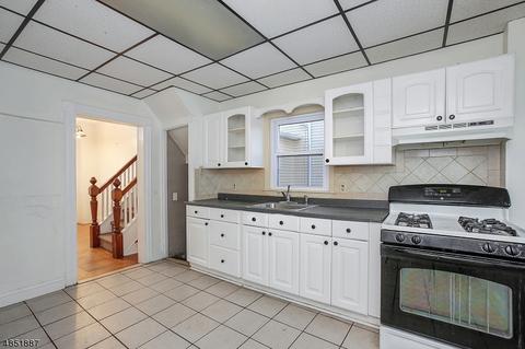 4 Stone St, North Plainfield, NJ 07060 photo 12