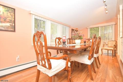 86 Suters Ln, Wayne, NJ 07470 photo 8