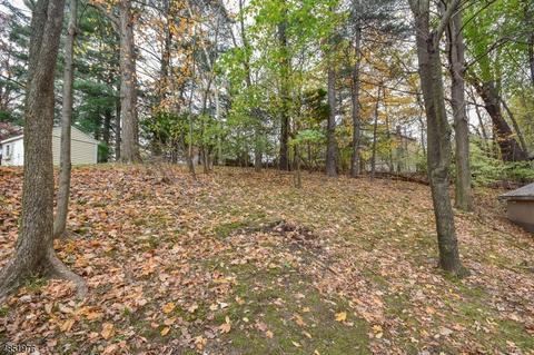 86 Suters Ln, Wayne, NJ 07470 photo 16