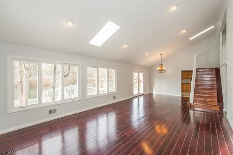 46 Chicopee Dr, Wayne, NJ 07470 photo 6