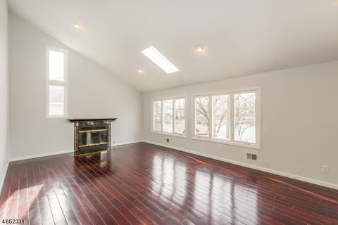 46 Chicopee Dr, Wayne, NJ 07470 photo 7