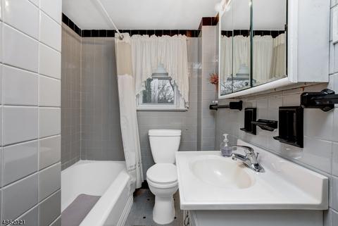 40 Clinton Ave, Springfield, NJ 07081 photo 12