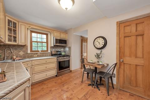 31 Montrose Ave, Summit, NJ 07901 photo 7