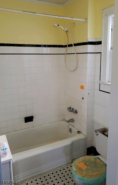128 Maple Ave, Wallington, NJ 07057 photo 9