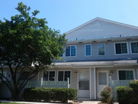 3 Hyde Ct, Bedminster, NJ 07921 photo 2